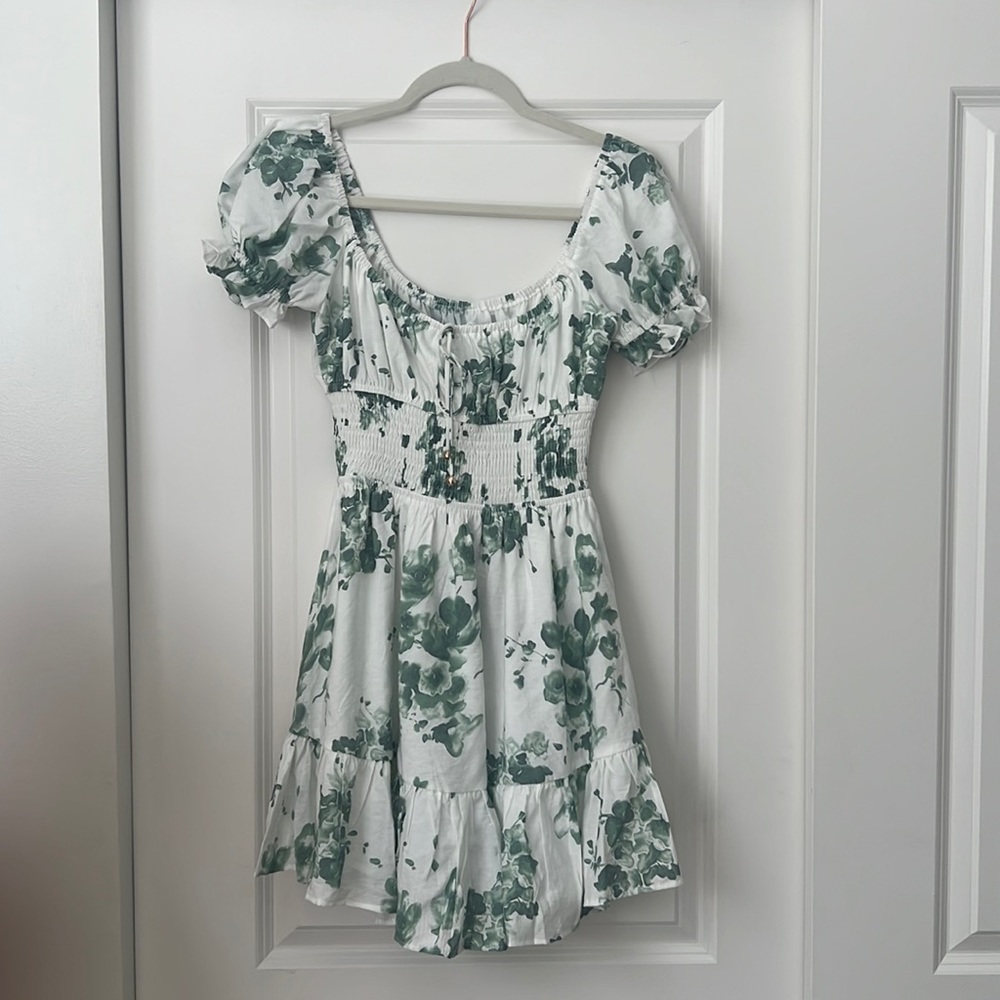 NWT Hello Molly floral dress